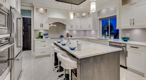 Modern Kitchen In New Westminster